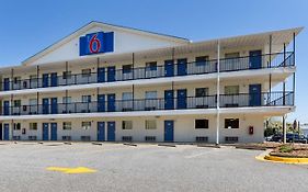 Motel 6-greenville, Sc  2*